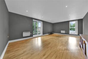 1, Maple Top Court, Tamar Square, Woodford Green IG8 0EN