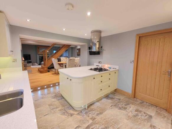 3 bed Cottage for sale Image 4