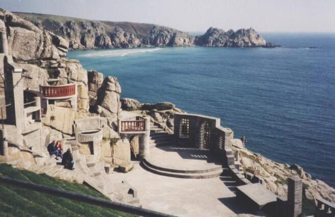 The Minack, Porthcur