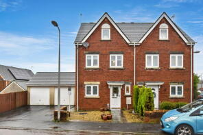 27, Heol Islwyn, Fforestfach, Swansea SA5 4NZ