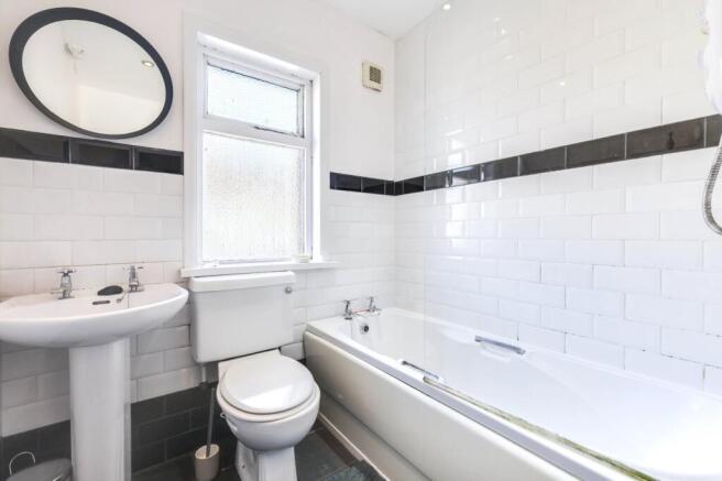 2 bed Terraced for sale Image 9