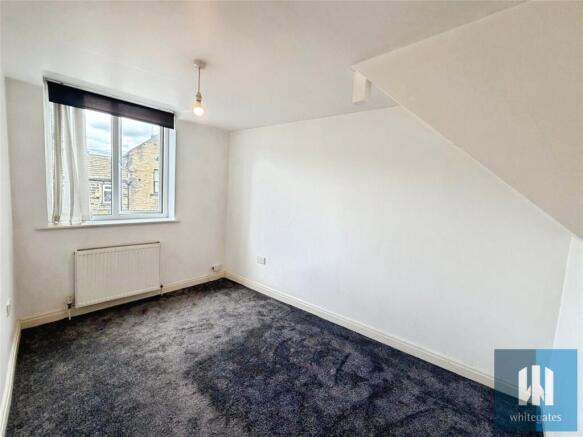 2 bed Terraced to rent Image 5