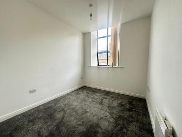 2 bed Flat to rent Image 5