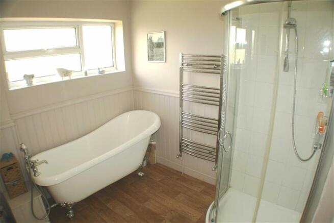 BATHROOM: