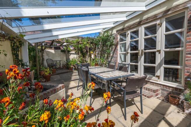 Garden room.jpg