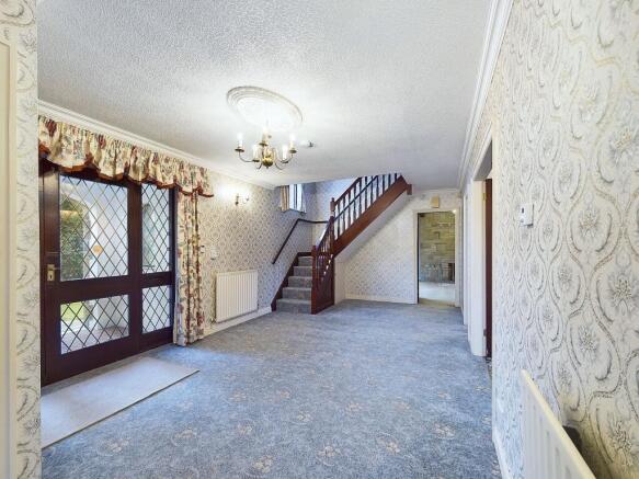 4 bed Detached to rent Image 9