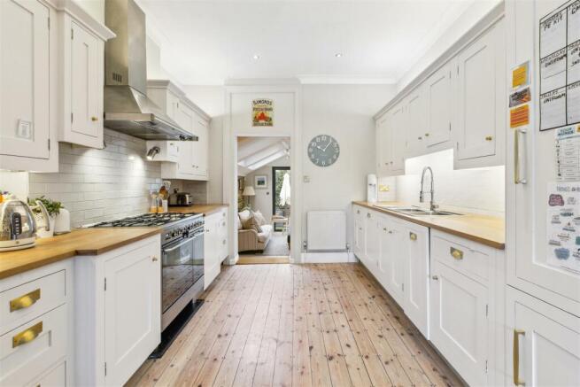 Heathfield Gardens, W4 - FOR SALE