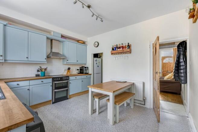 4 bed Terraced for sale Image 5