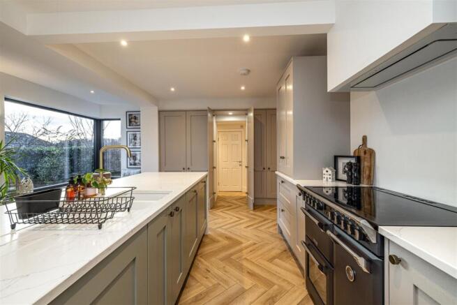 15 Langhaugh Gardens, Galashiels photo 4