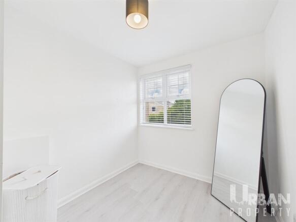 3 bed Semi-Detached for sale Image 10