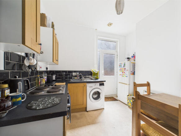 4 bed Block of Apartments for sale Image 5