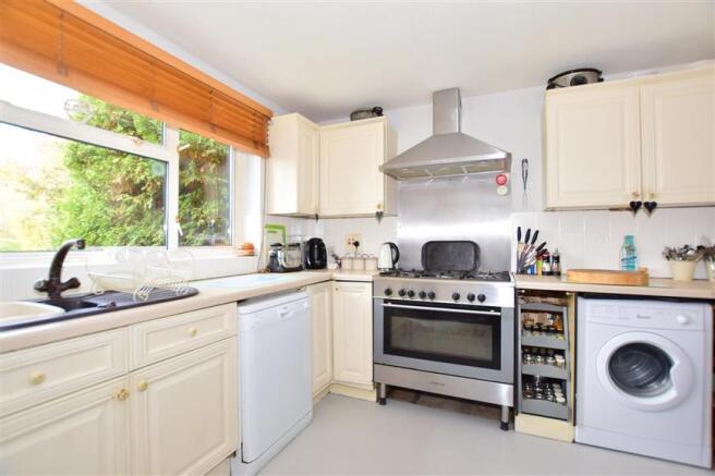 Kitchen/ Breakfast Room