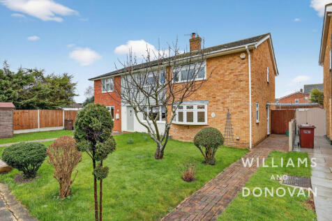 Raven Drive, South Benfleet, SS7 5