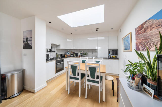 Kitchen/Dining
