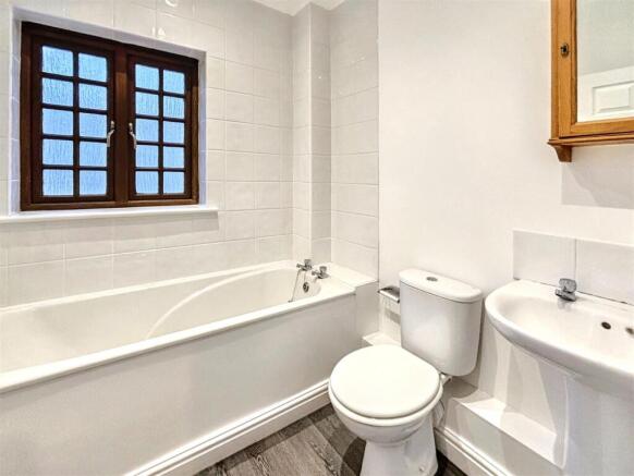 Bathroom.jpeg