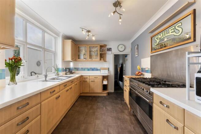 Kitchen.jpg