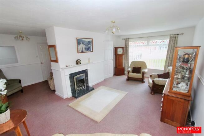 Lounge and Dining Area.jpg