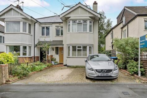 Woodlands Avenue, West Byfleet, Surrey, KT14