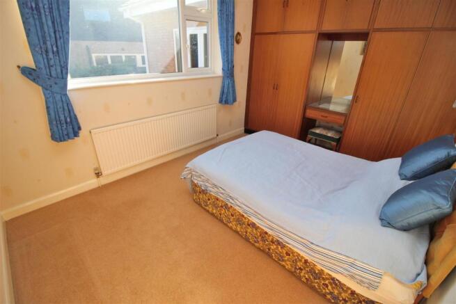 BED2.JPG
