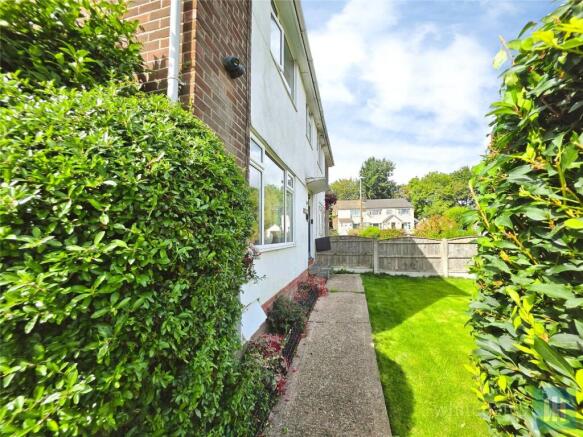 3 bed Semi-Detached for sale Image 5