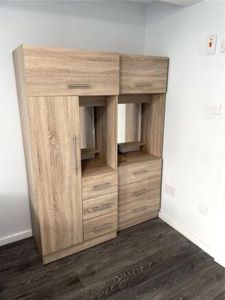 1 bed Apartment to rent Image 9
