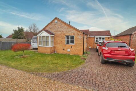 Doncaster Gardens, Navenby