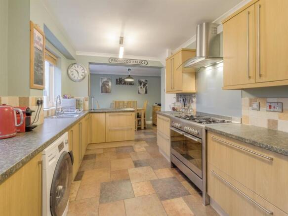 Kitchen-breakfast room.jpg