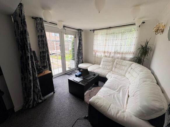 3 bed Detached to rent Image 9