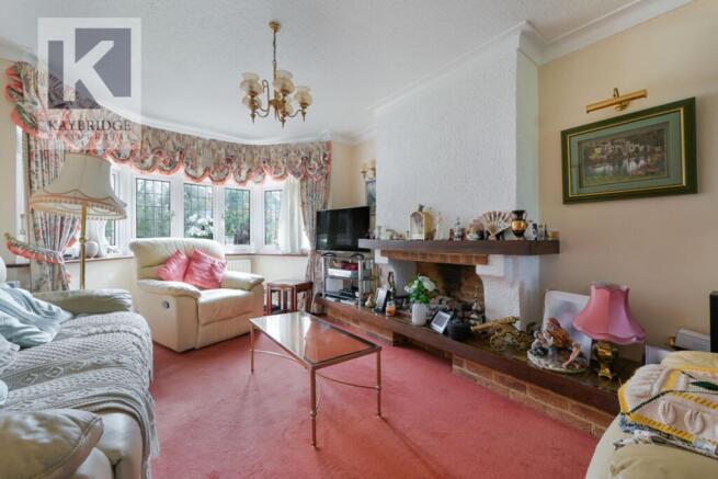 London Road KT17 2DD