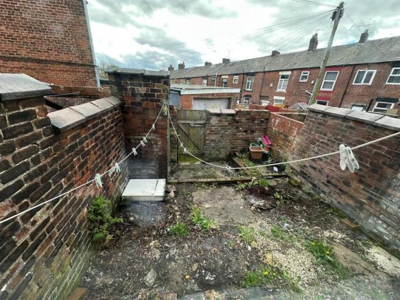 2 bed Terraced for sale Image 11