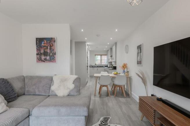Dining / Living Room