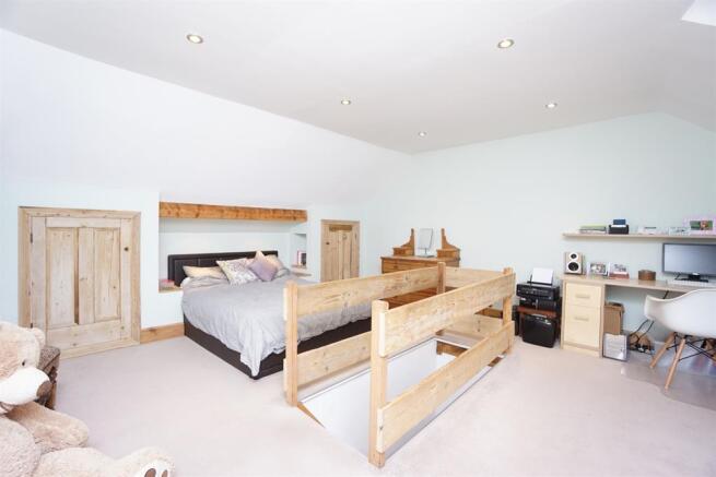 BEDROOM NO.3