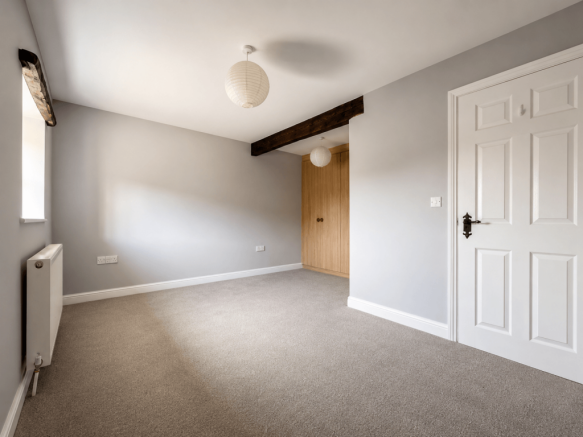 3 bed Barn Conversion to rent Image 10