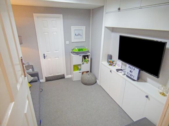 Photo 9
