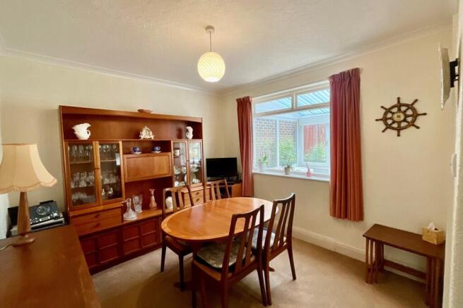3 bed Semi-Detached for sale Image 6