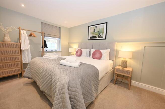 2 bed Apartment to rent Image 7