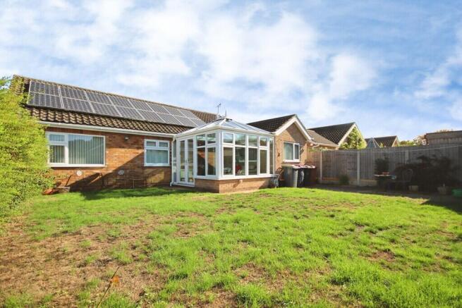 Oulton Close, North Hykeham photo 4