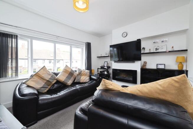 1 bed Flat for sale Image 5