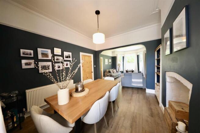 4 bed Terraced for sale Image 8