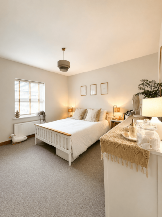 2 bed Terraced to rent Image 4
