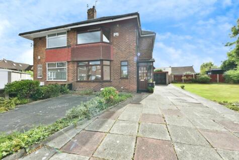 Fairview Avenue, Manchester, M34