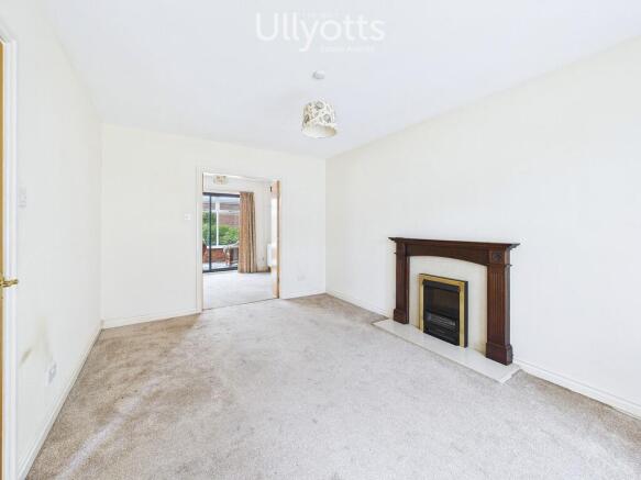 3 bed Terraced for sale Image 4