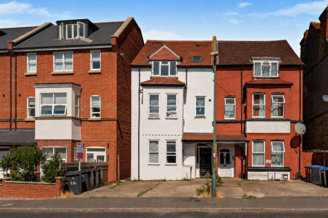 3 Manorgate Road, Kingston Upon Thames, KT2