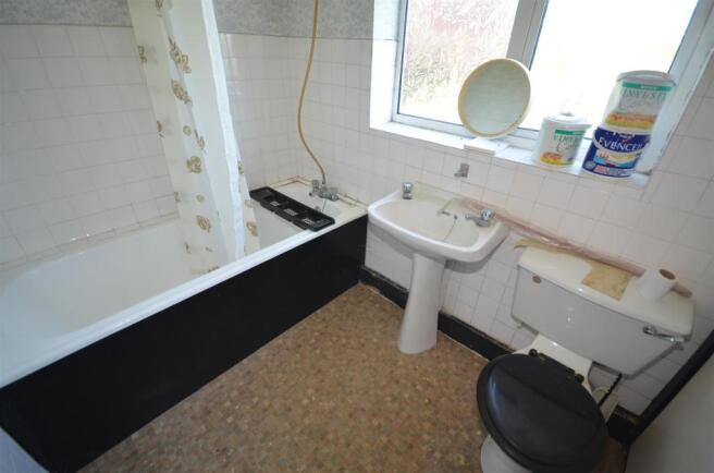 Bathroom.JPG