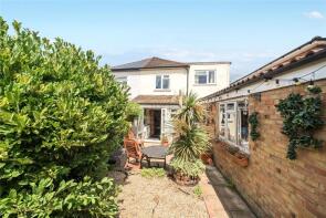 24, Cottimore Lane, Walton-on-thames KT12 2BS
