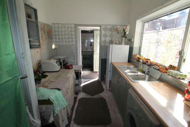 Kitchen (2)