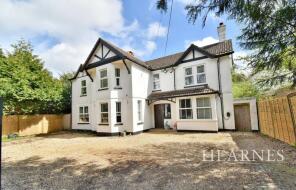 276, Station Road, Ferndown BH22 0JF