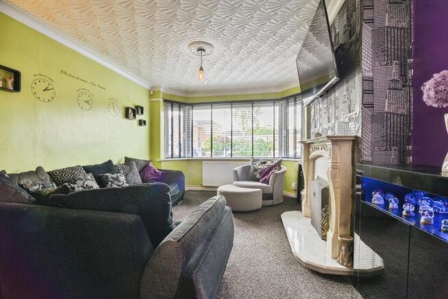 4 bed Semi-Detached for sale Image 4