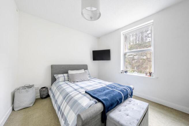 3 bed Terraced for sale Image 12