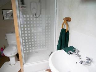 1st Floor Bathroom